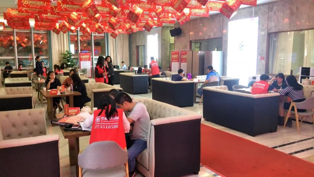 這家公司居然這么火爆，是什么吸引了他們?